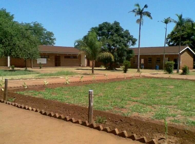 Giyani School