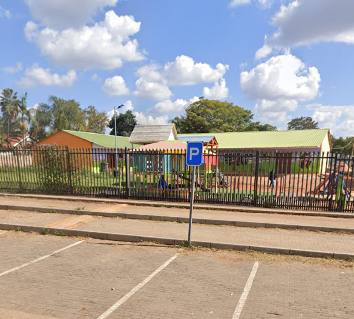 Orchards Primary School (Tw)