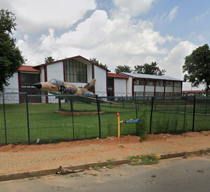 Sir Pierre Van Ryneveld High School