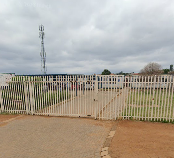 Mahube Valley Secondary School