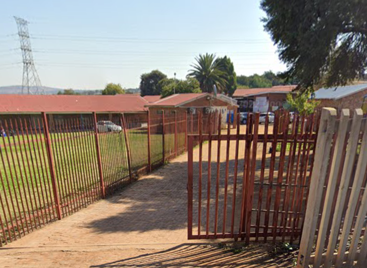 Esikhisini Primary School