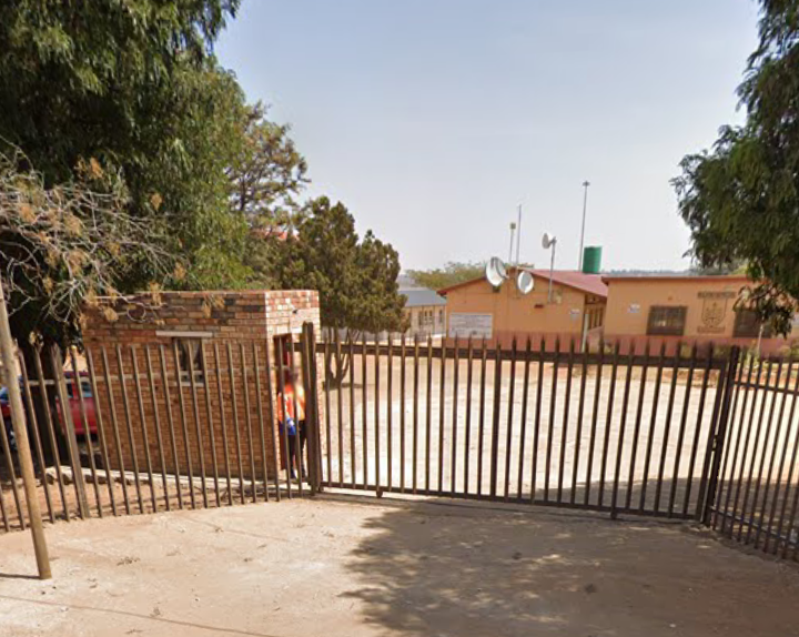 Mohlakeng Public School