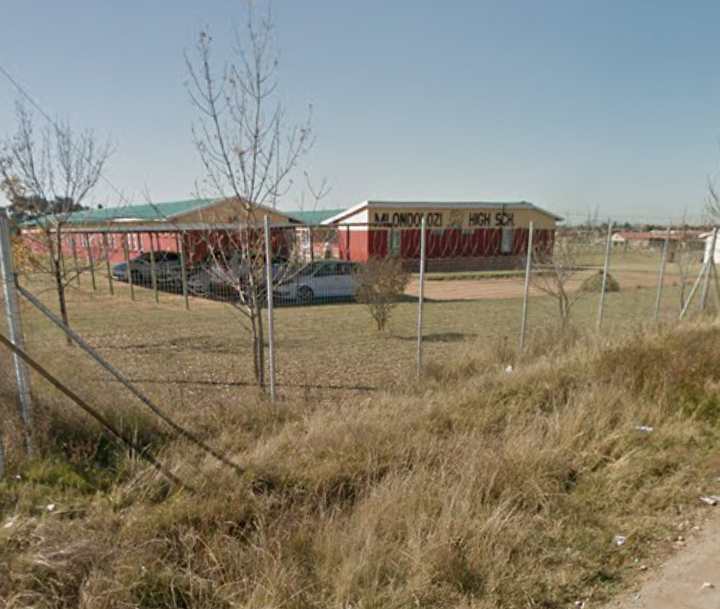 Mlondolozi Secondary School