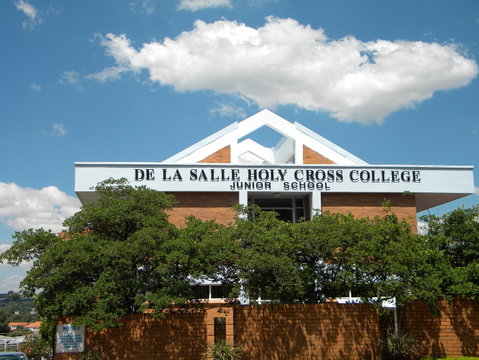 De La Salle Holy Cross College