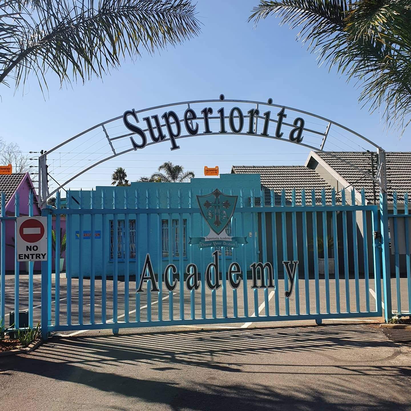 Superiorita Academy